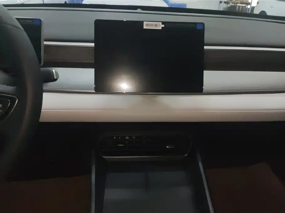 BYD Seal 05 DM-i 2026 — фото 13