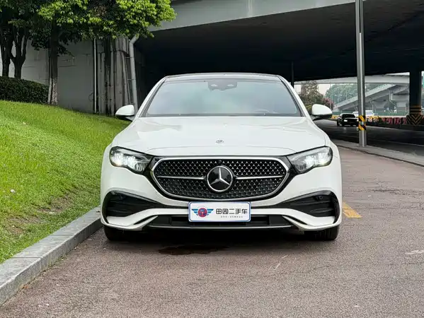 Mercedes-Benz E-Class 2024