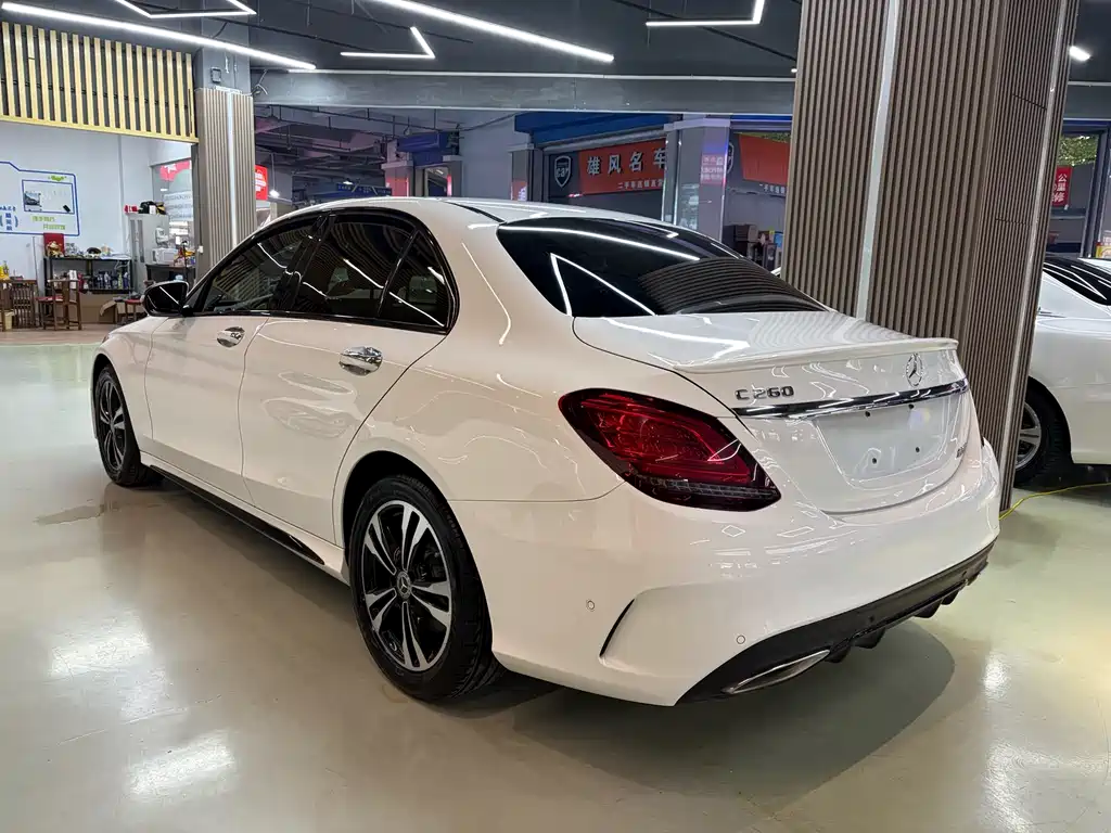 Mercedes-Benz C-Class 2019 — фото 10