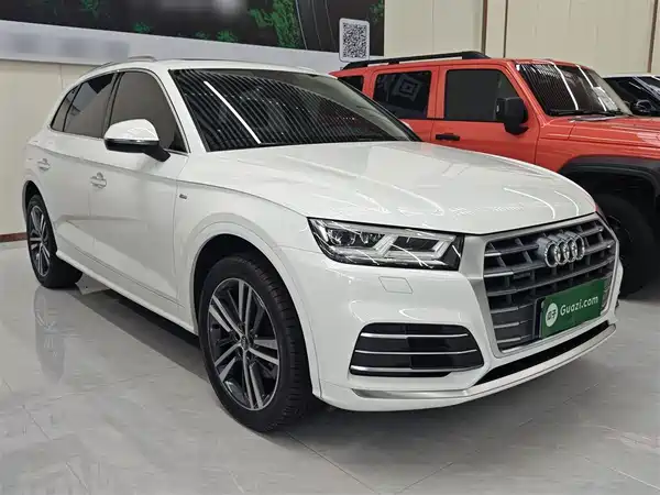 Audi Q5L 2020