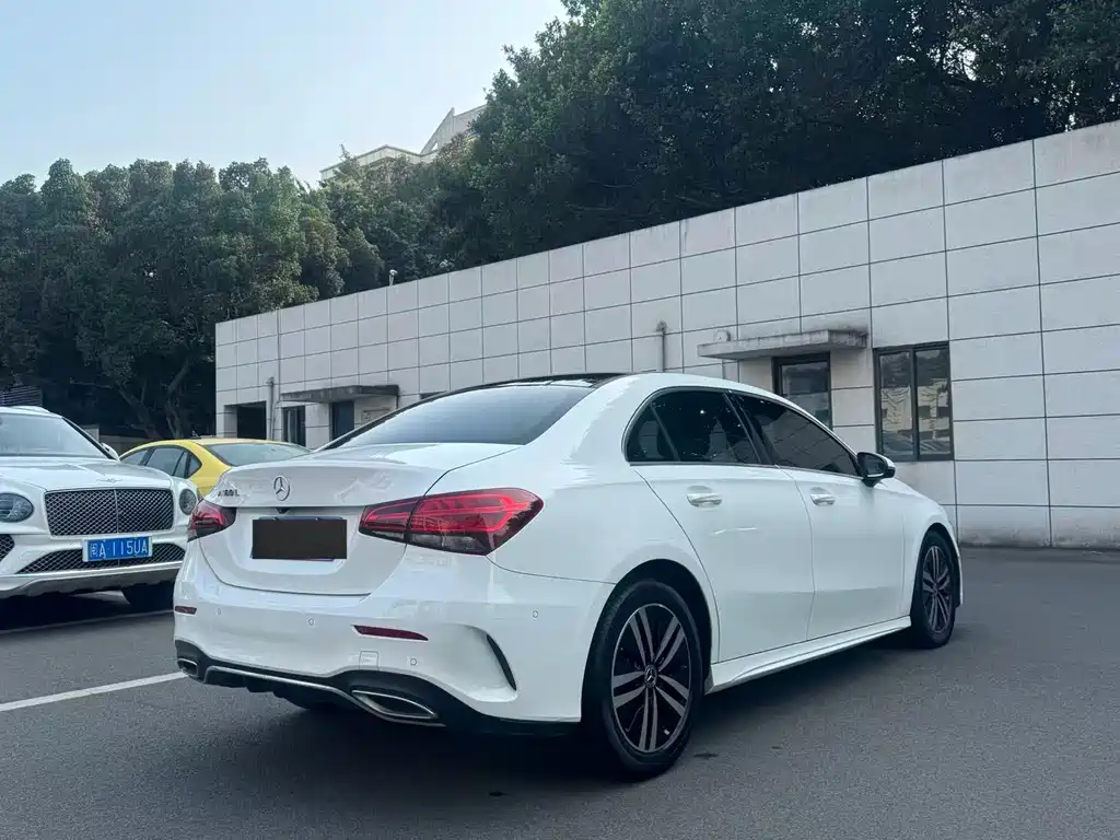 Mercedes-Benz A-Class 2019 — фото 8