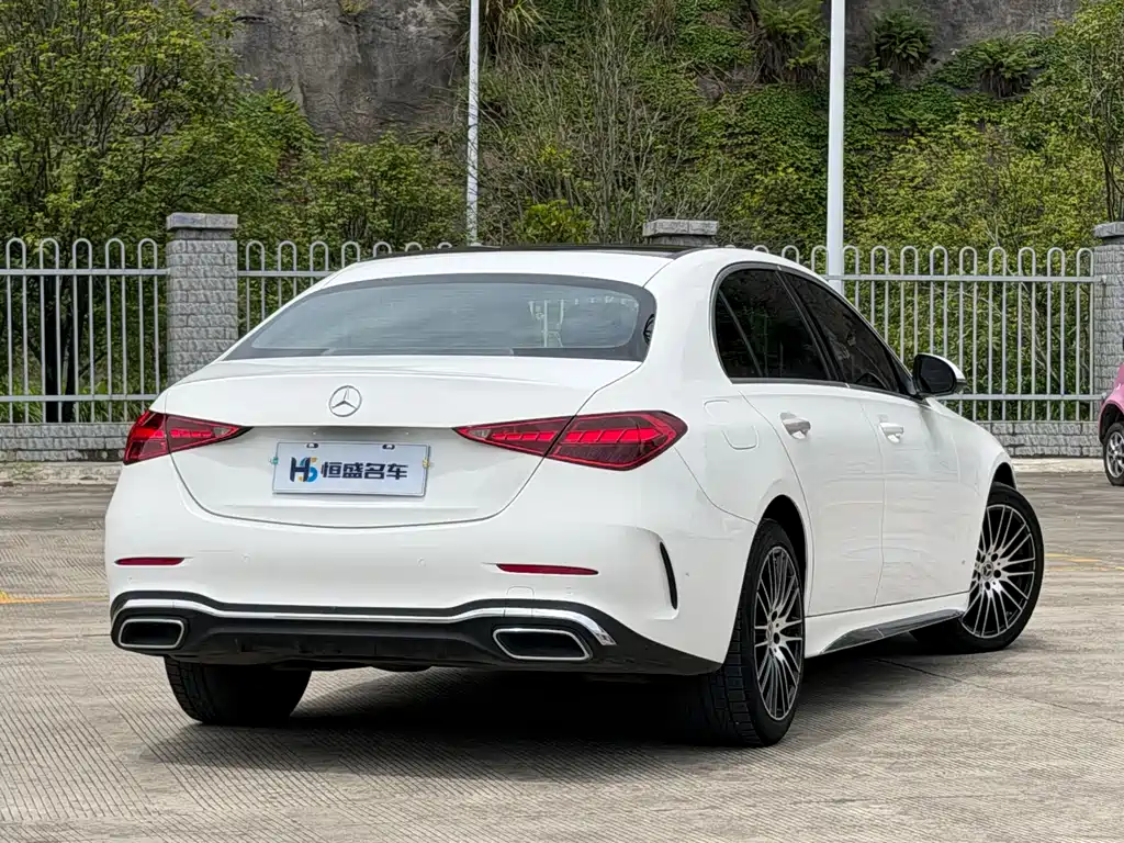 Mercedes-Benz C-Class 2022 — фото 9