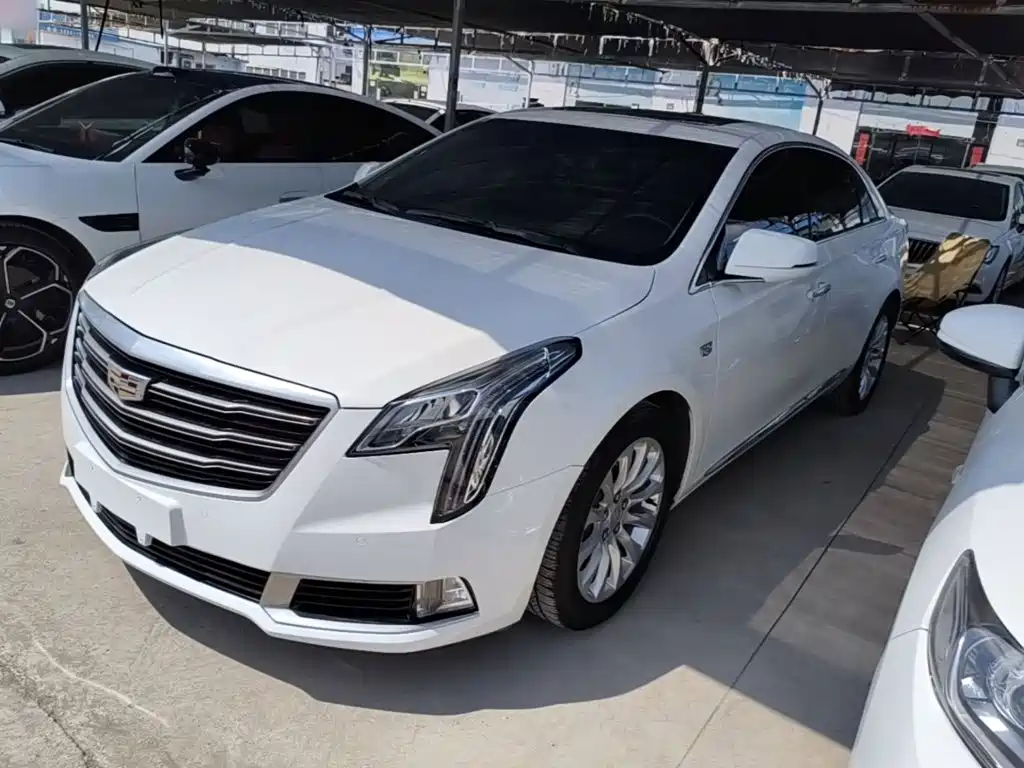 Cadillac XTS 2019 — фото 1