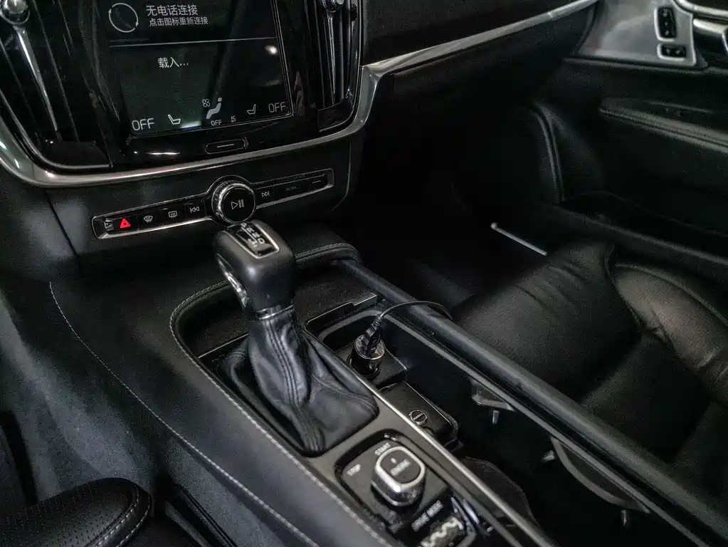 Volvo V90 2017 — фото 14