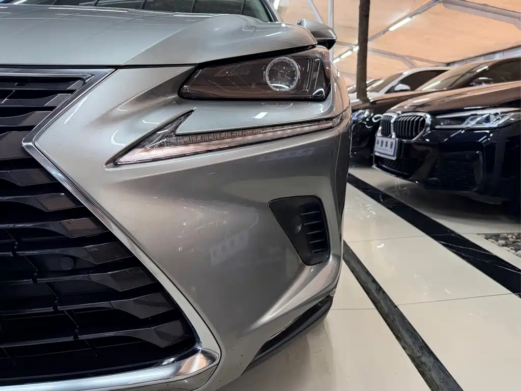 Lexus NX 2018 — фото 3