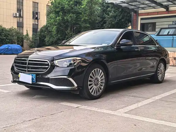 Mercedes-Benz E-Class 2023