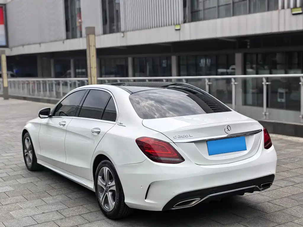 Mercedes-Benz C-Class 2020 — фото 4