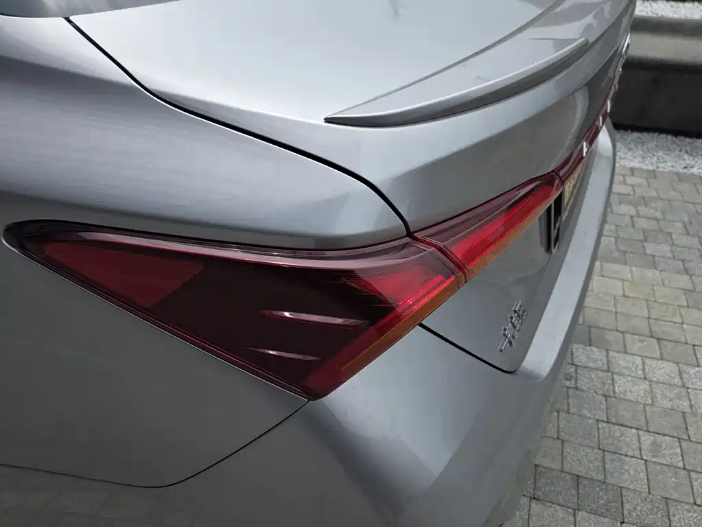 Toyota Avalon 2019 — фото 12