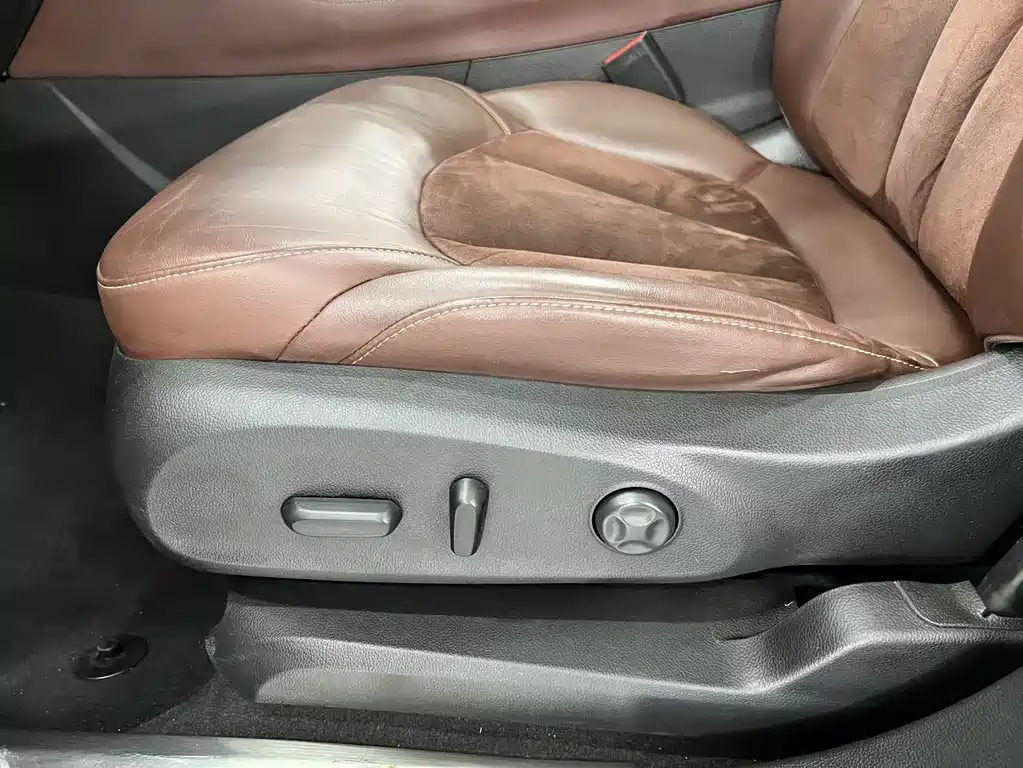 Buick Envision Plus 2016 — фото 18
