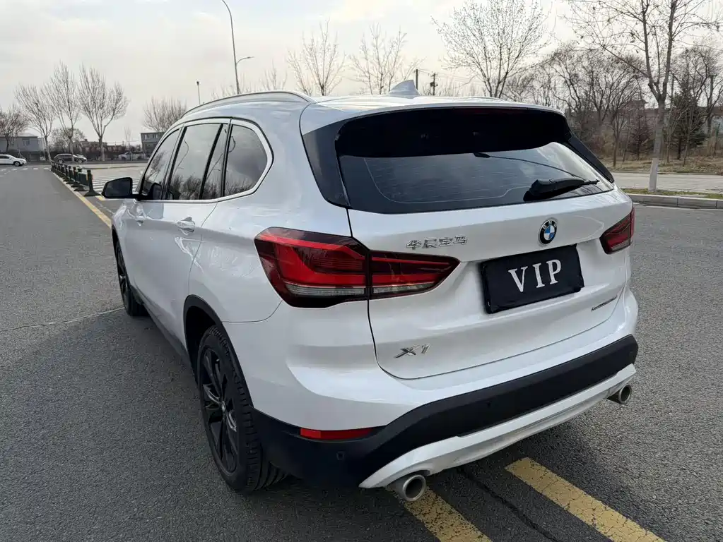 BMW X1 2022 — фото 6