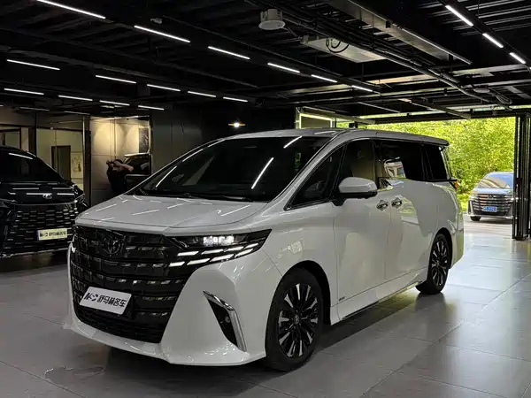 Toyota Alphard 2024