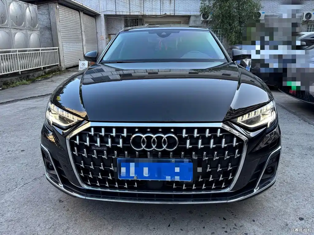 Audi A8 2024