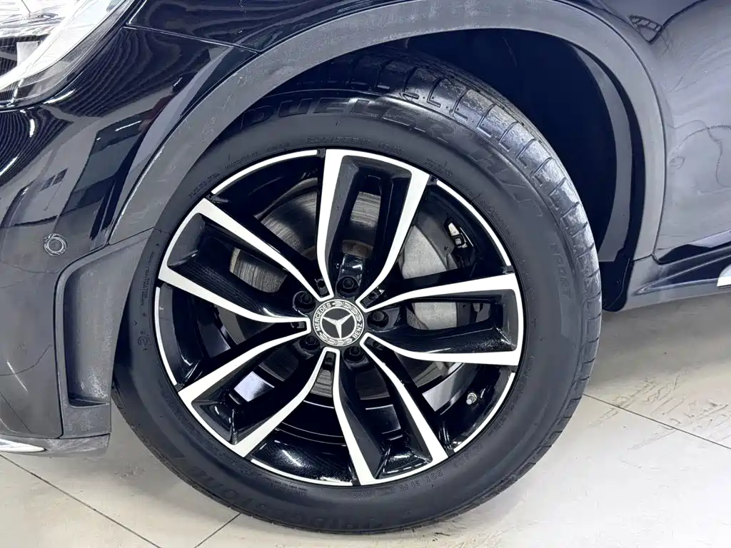 Mercedes-Benz GLC 2021 — фото 18
