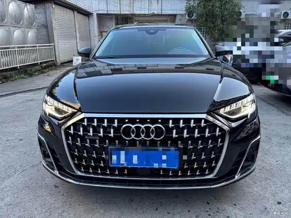 Audi A8 2024