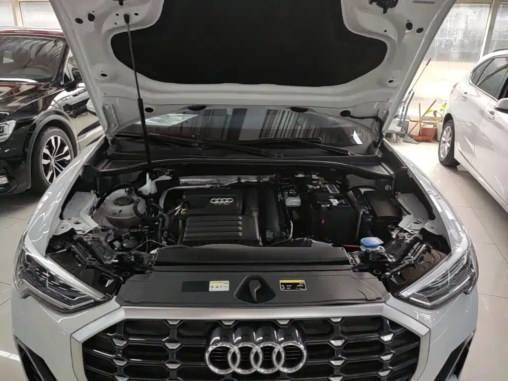 Audi Q3 2021 — фото 20