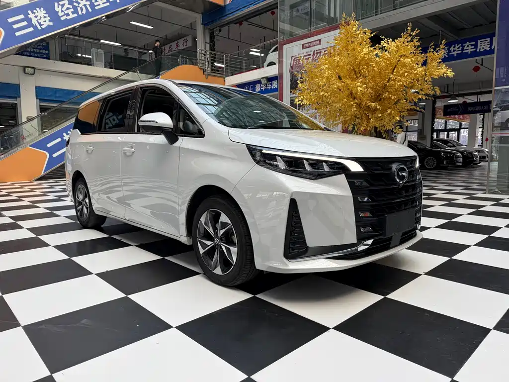 GAC Motor Trumpchi M6 2022 — фото 3