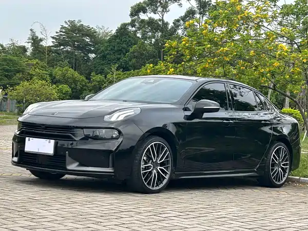 Lynk & Co 03 2022