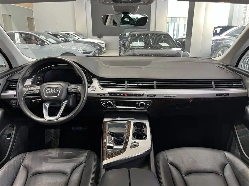 Audi Q7 2018 — фото 6