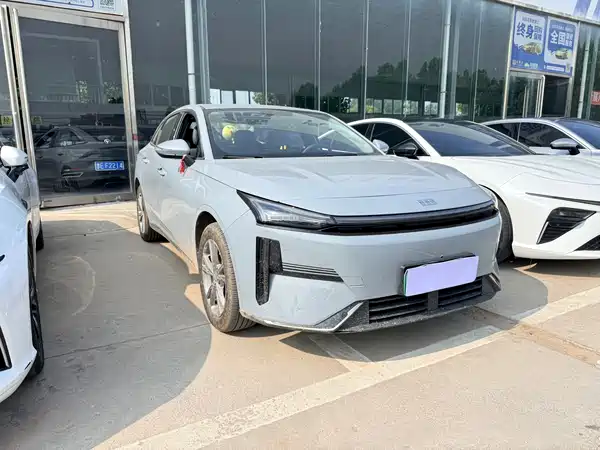 Geely Galaxy L6 2026