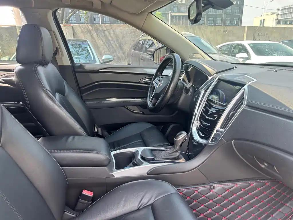 Cadillac SRX 2014 — фото 9