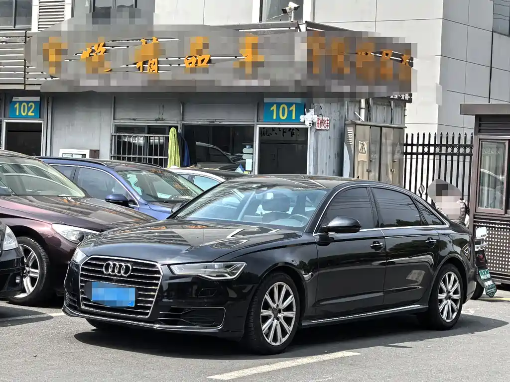 Audi A6L 2016 — фото 1