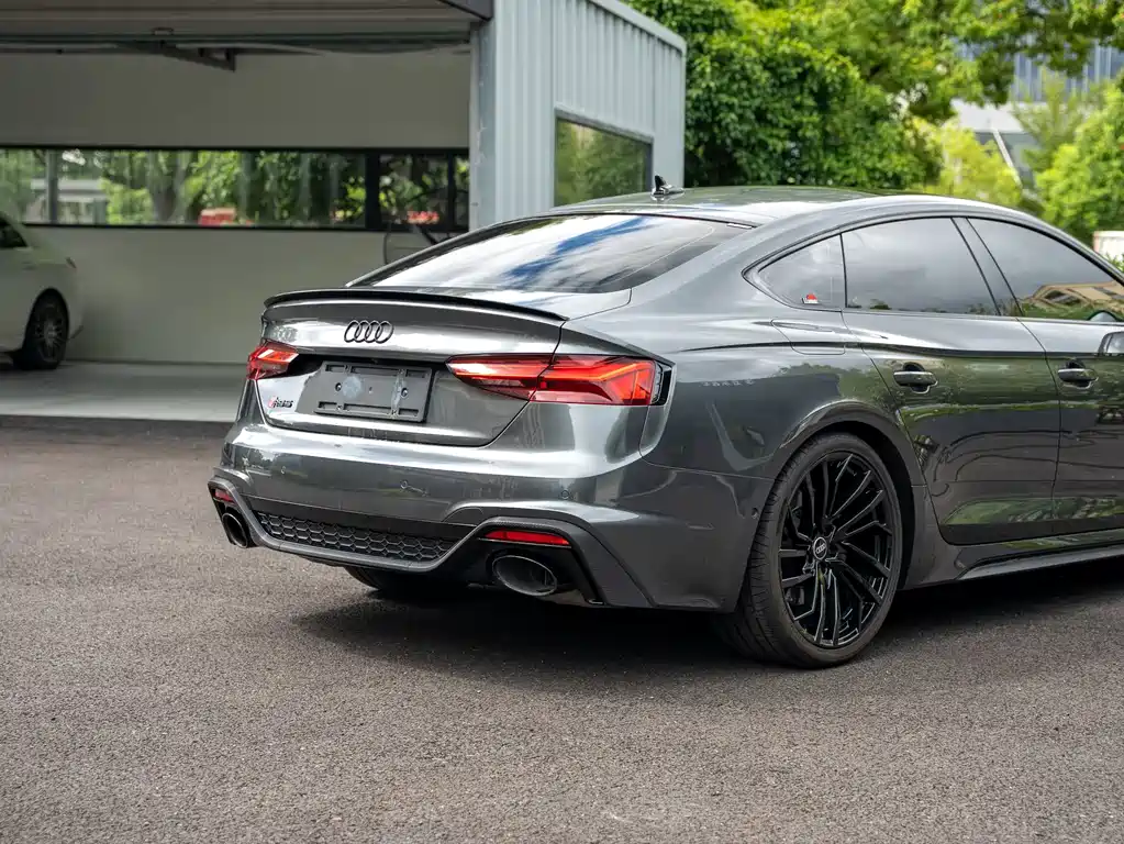 Audi RS 5 2022 — фото 12