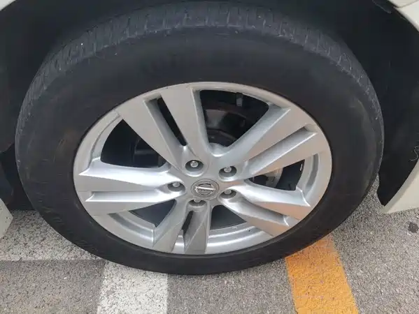 Nissan Quest 2017