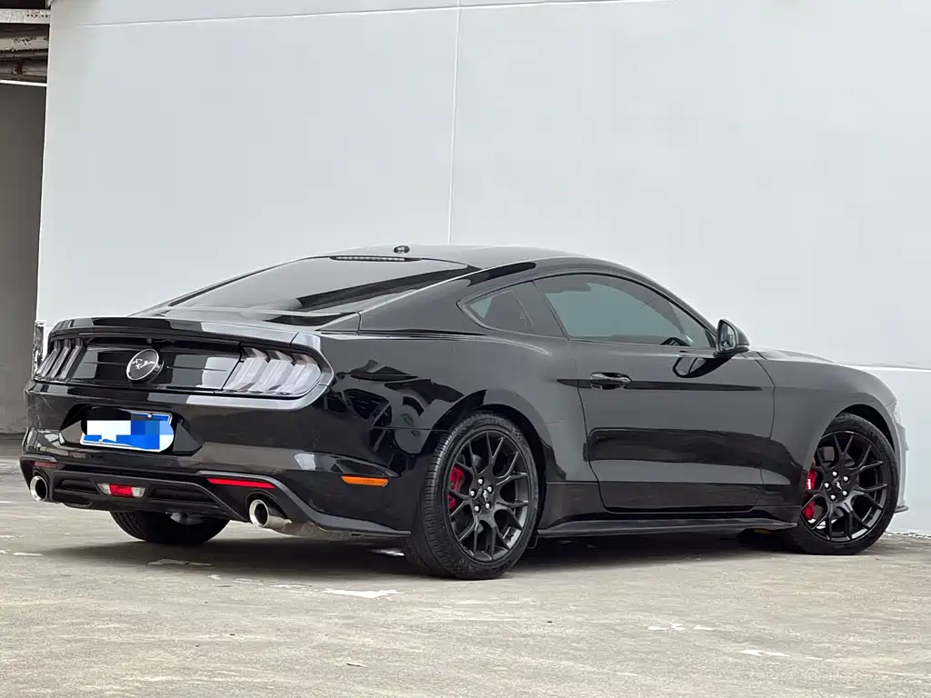 Ford Mustang 2020 — фото 10