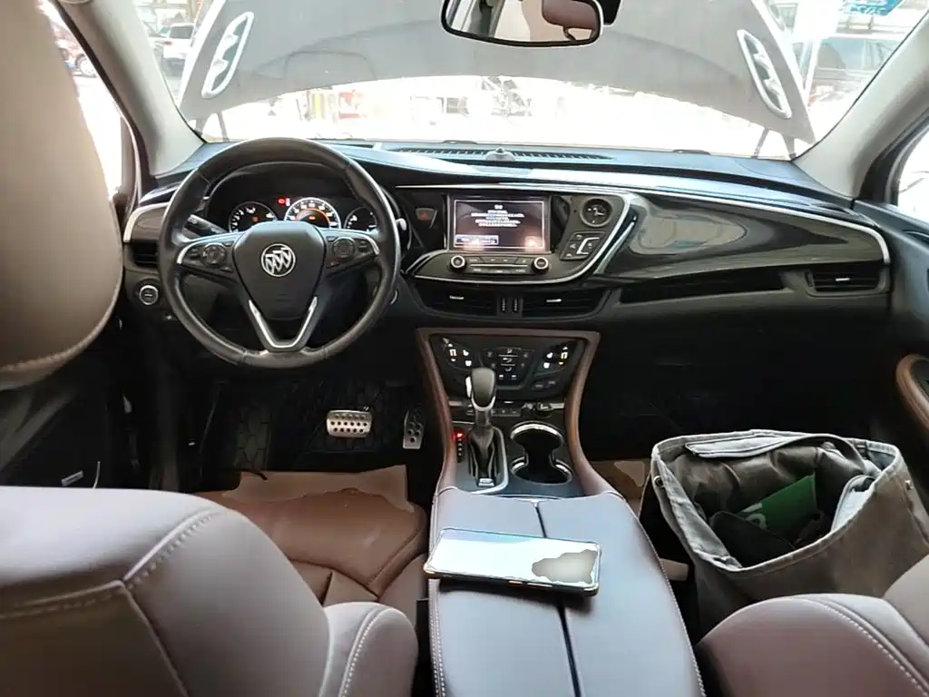 Buick Envision Plus 2018 — фото 10