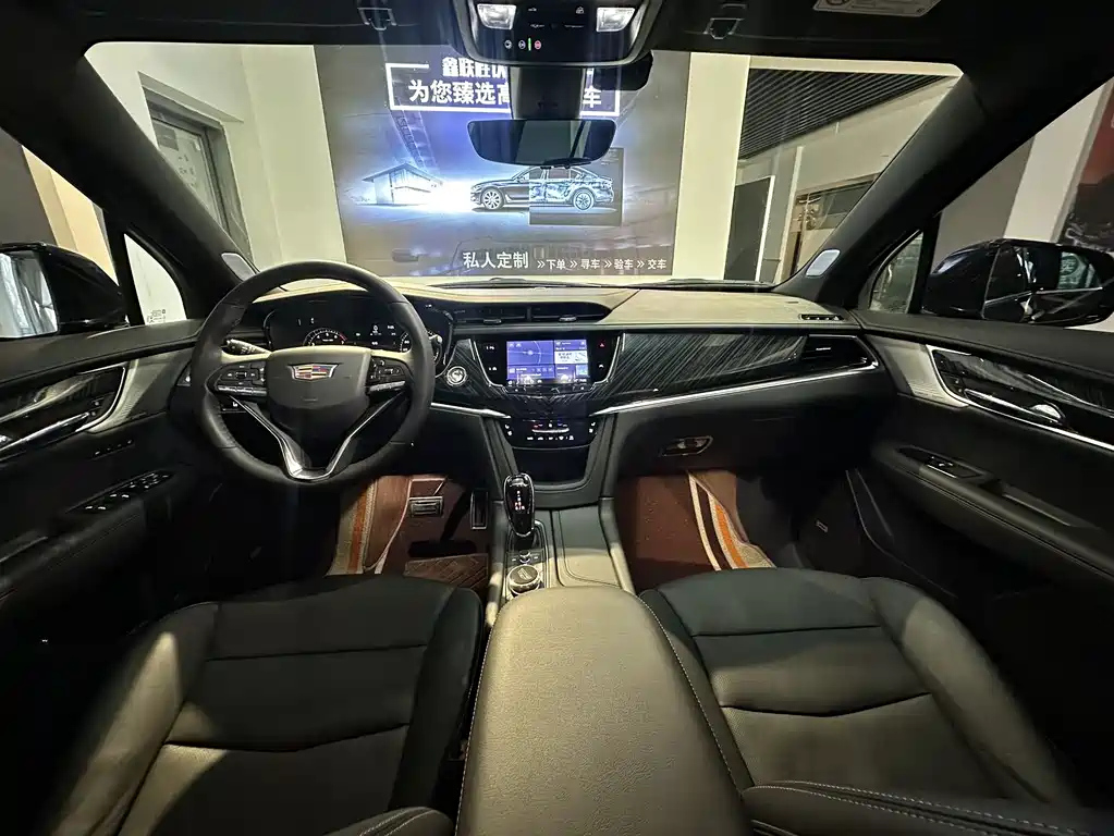 Cadillac XT6 2023 — фото 8
