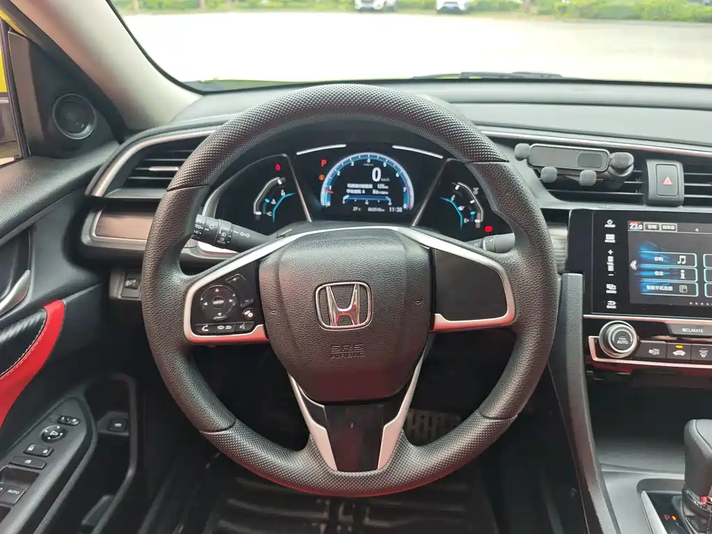 Honda Civic 2020 — фото 16