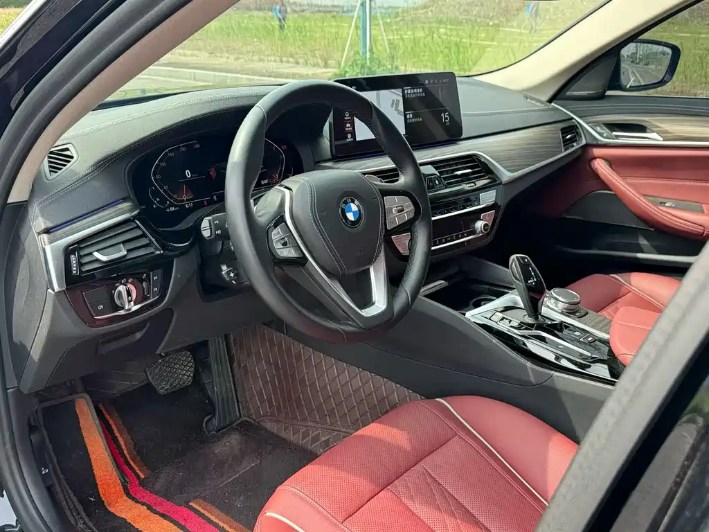 BMW 5 Series 2023