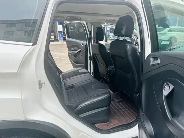 Ford Kuga 2013
