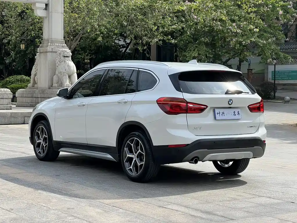 BMW X1 2019 — фото 9
