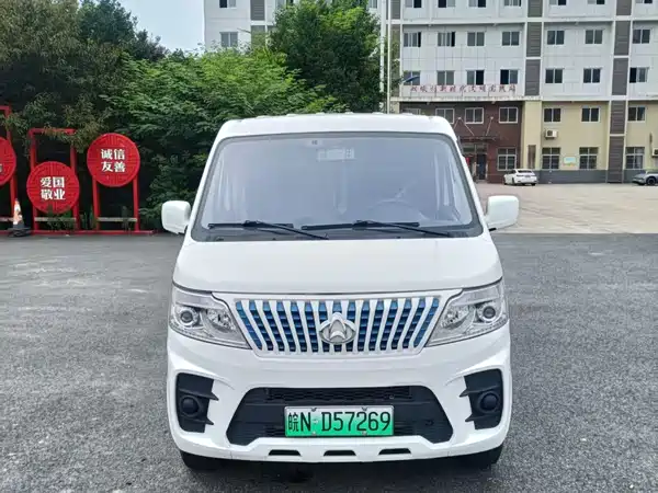Changan Ruixing EM60 2023