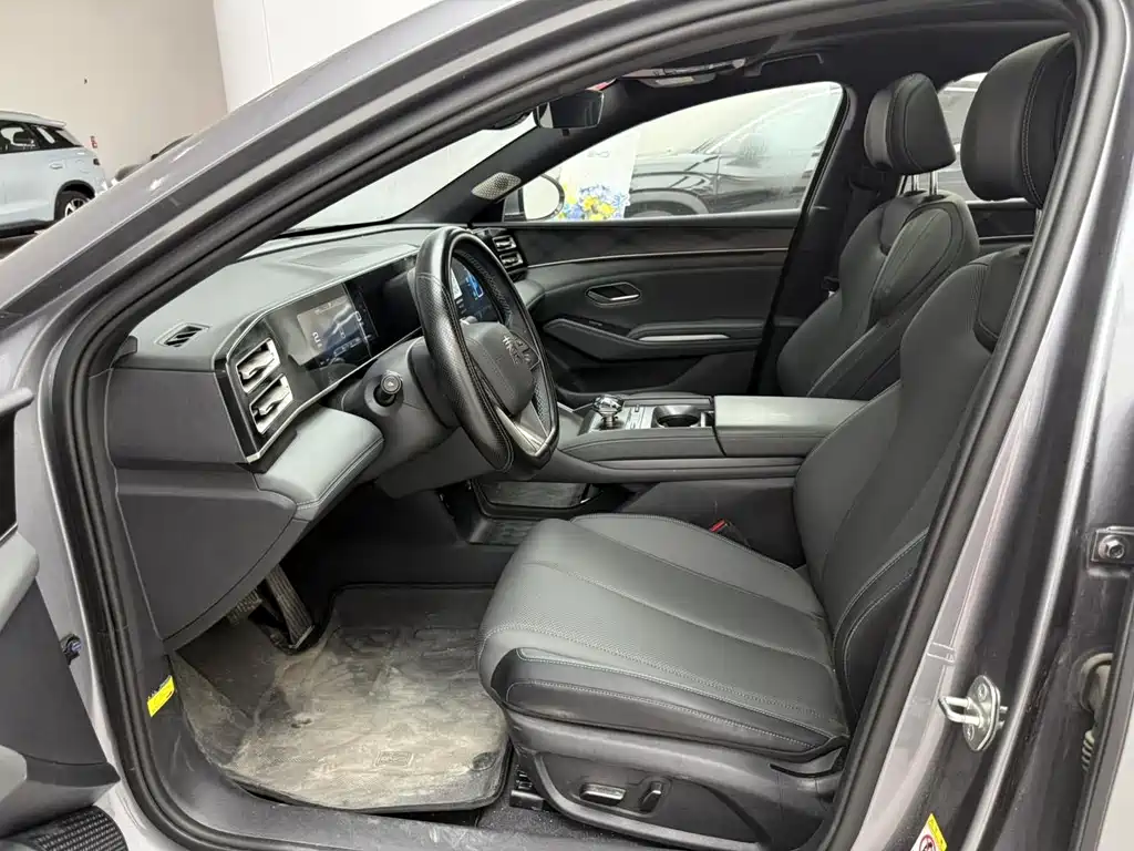 BYD Qin L 2025 — фото 16