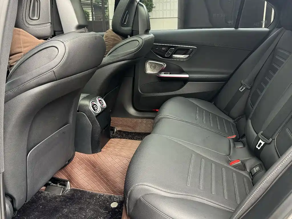 Mercedes-Benz C-Class 2022 — фото 14