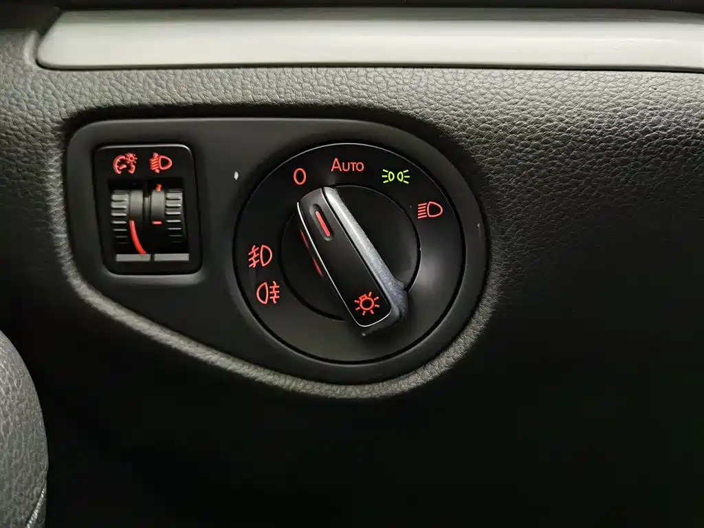 Volkswagen Sharan 2018 — фото 21