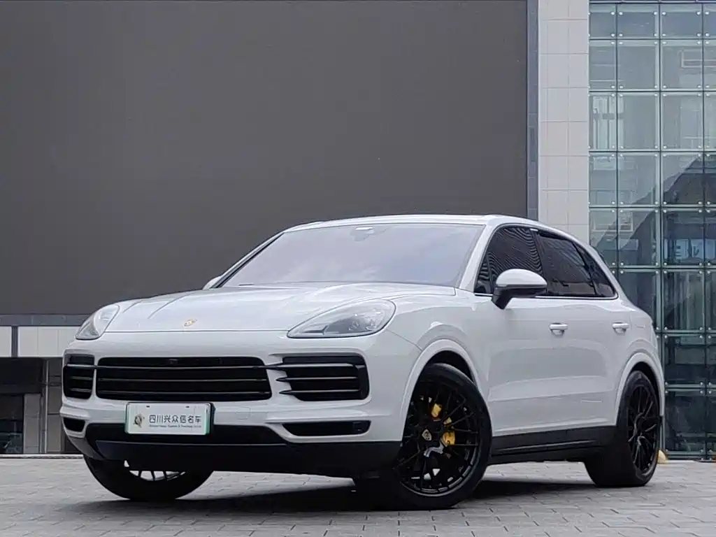 Porsche Cayenne Hybrid 2022