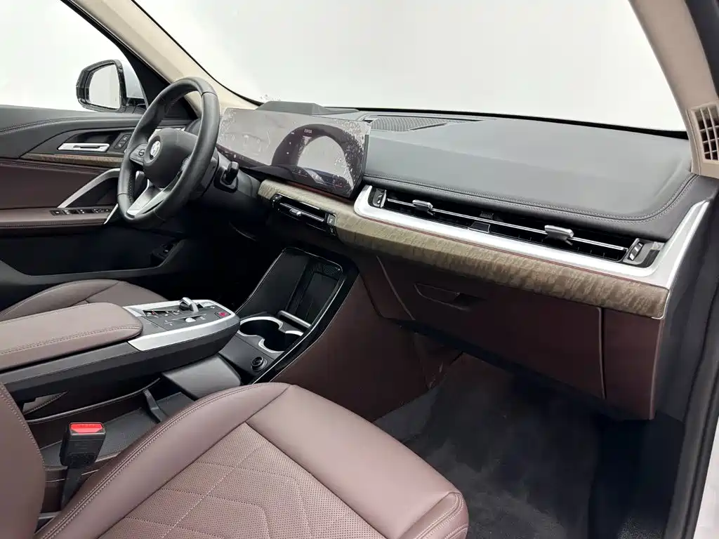 BMW X1 2024 — фото 17