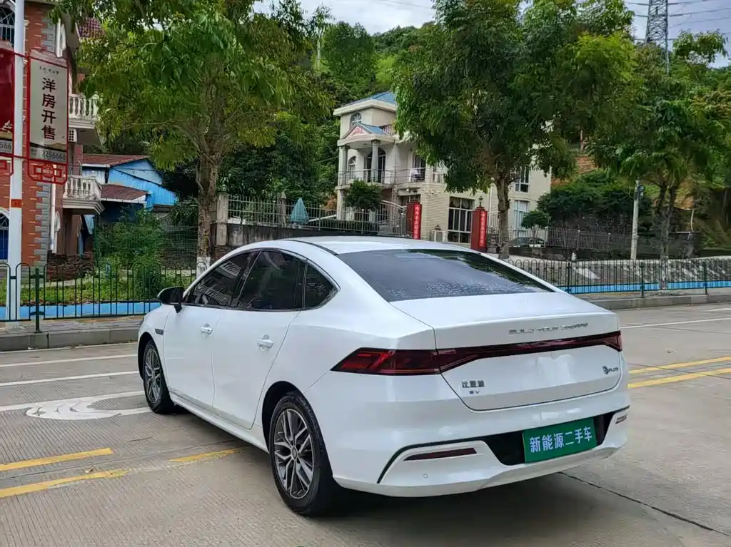 BYD Qin PLUS 2021 — фото 9