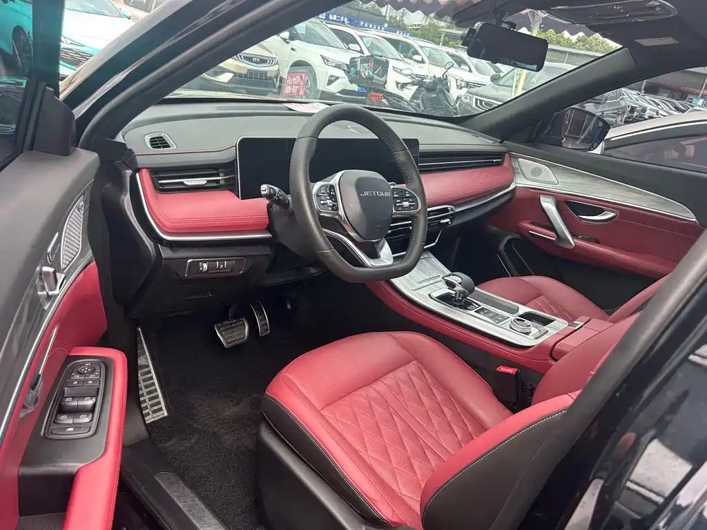 Jetour X70 PLUS 2023