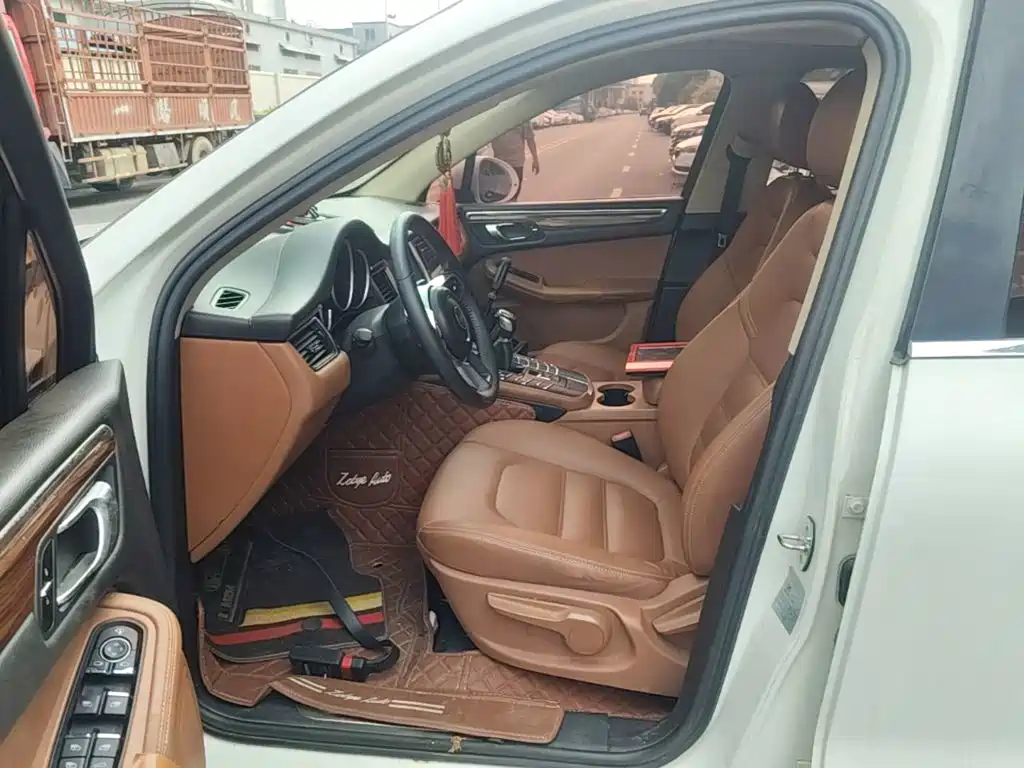 Zotye SR9 2017 — фото 15