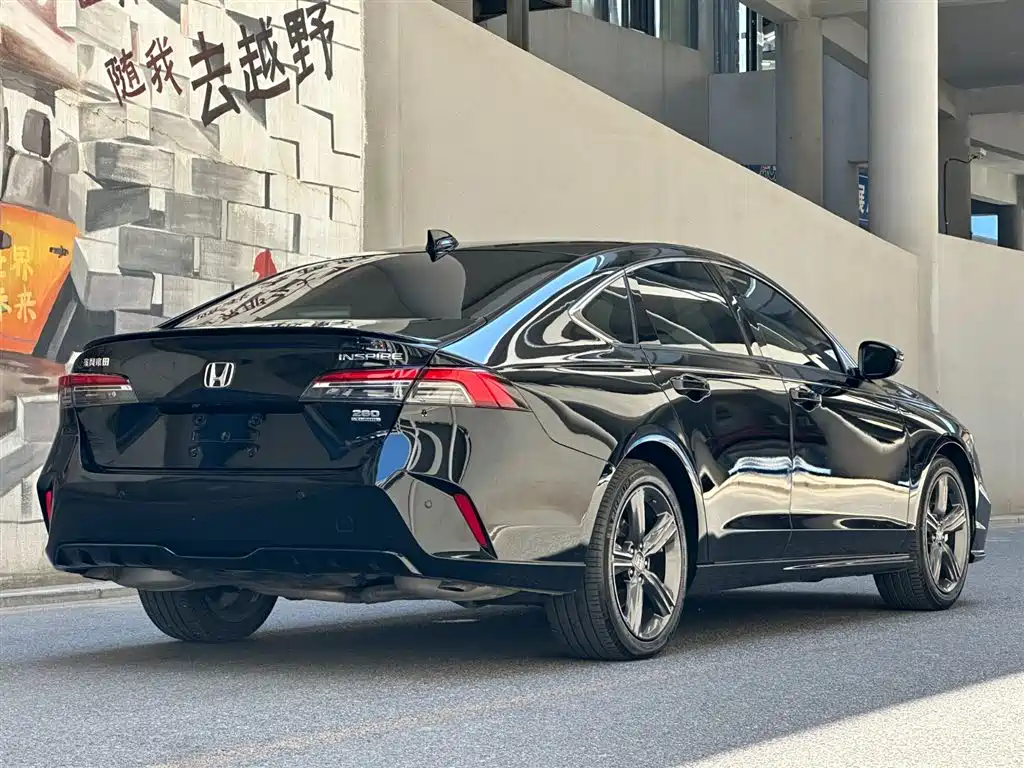Honda Inspire 2025 — фото 5