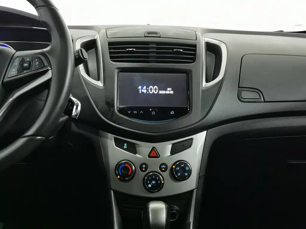 Chevrolet Trax 2016 — фото 12