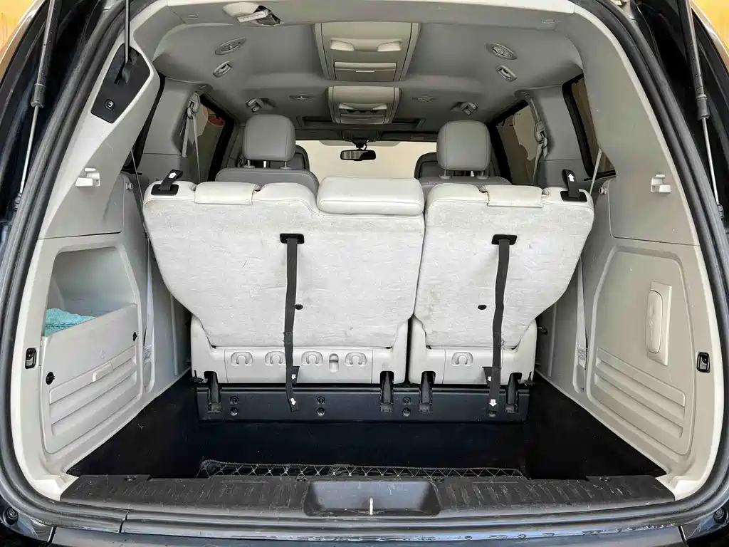Chrysler Grand Voyager 2015 — фото 19