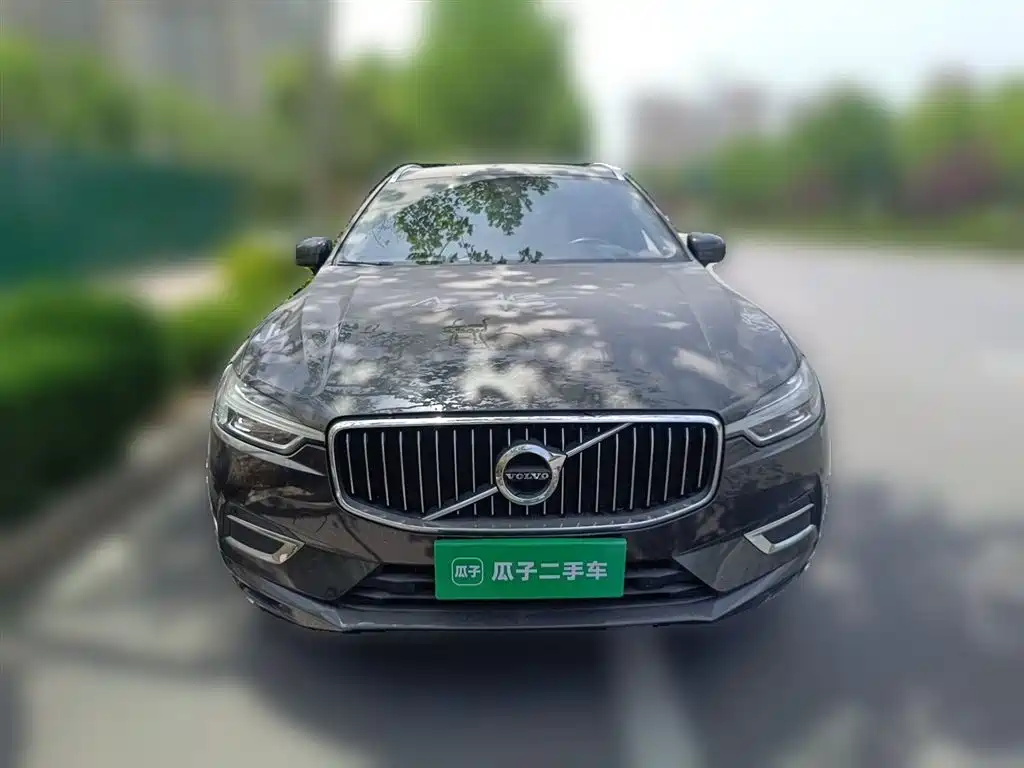 Volvo XC60 2019 — фото 2