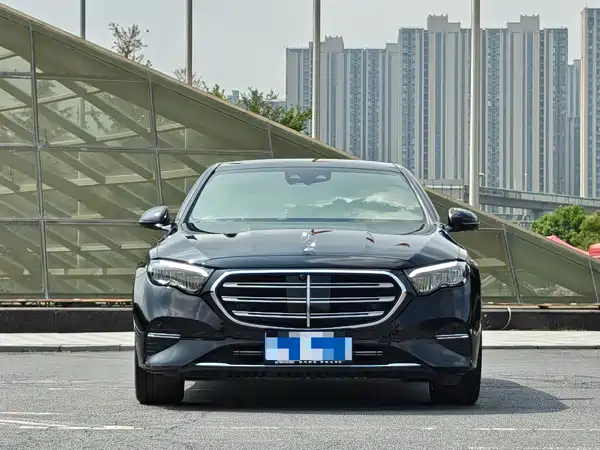 Mercedes-Benz E-Class 2024
