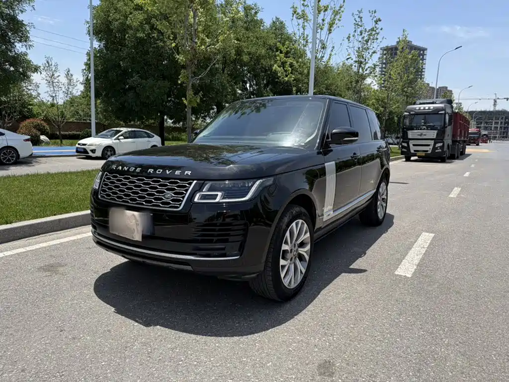 Land Rover Range Rover 2021 — фото 1