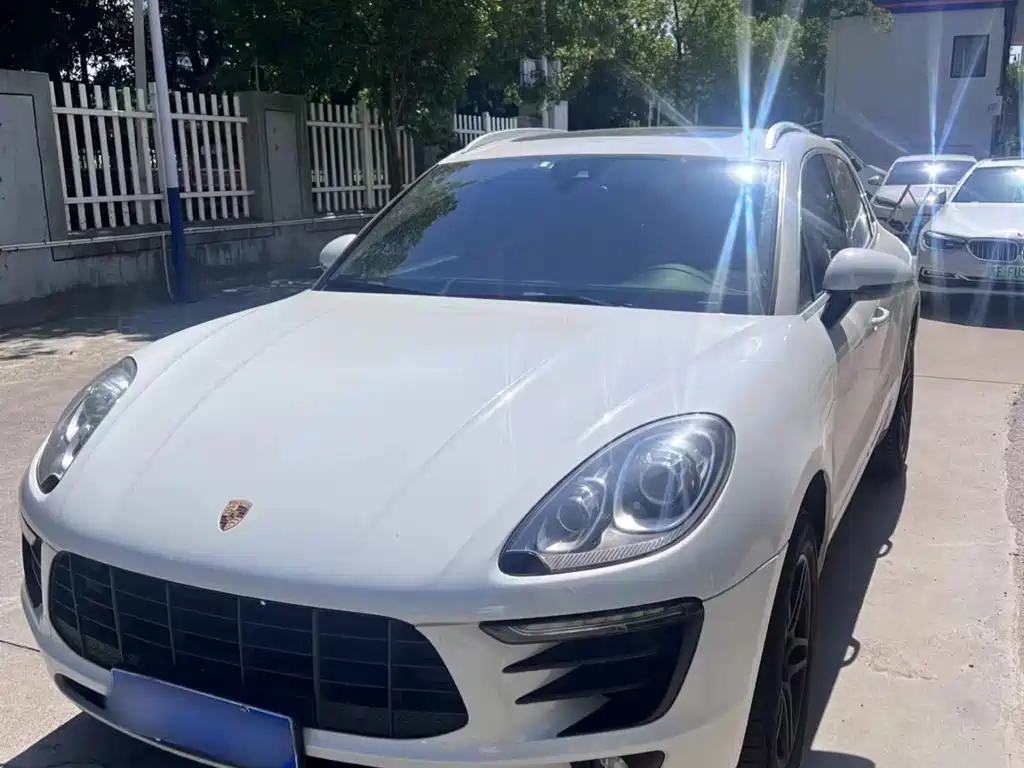 Porsche Macan 2017 — фото 1